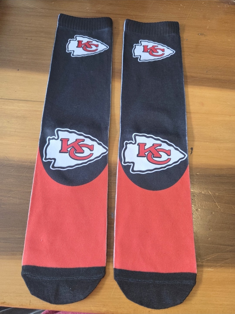 Kansas City Chiefs Red & Black Adult Socks. New